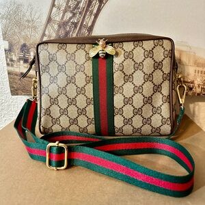 ❤️ Gucci GG PVC Leather Crossbody Bag